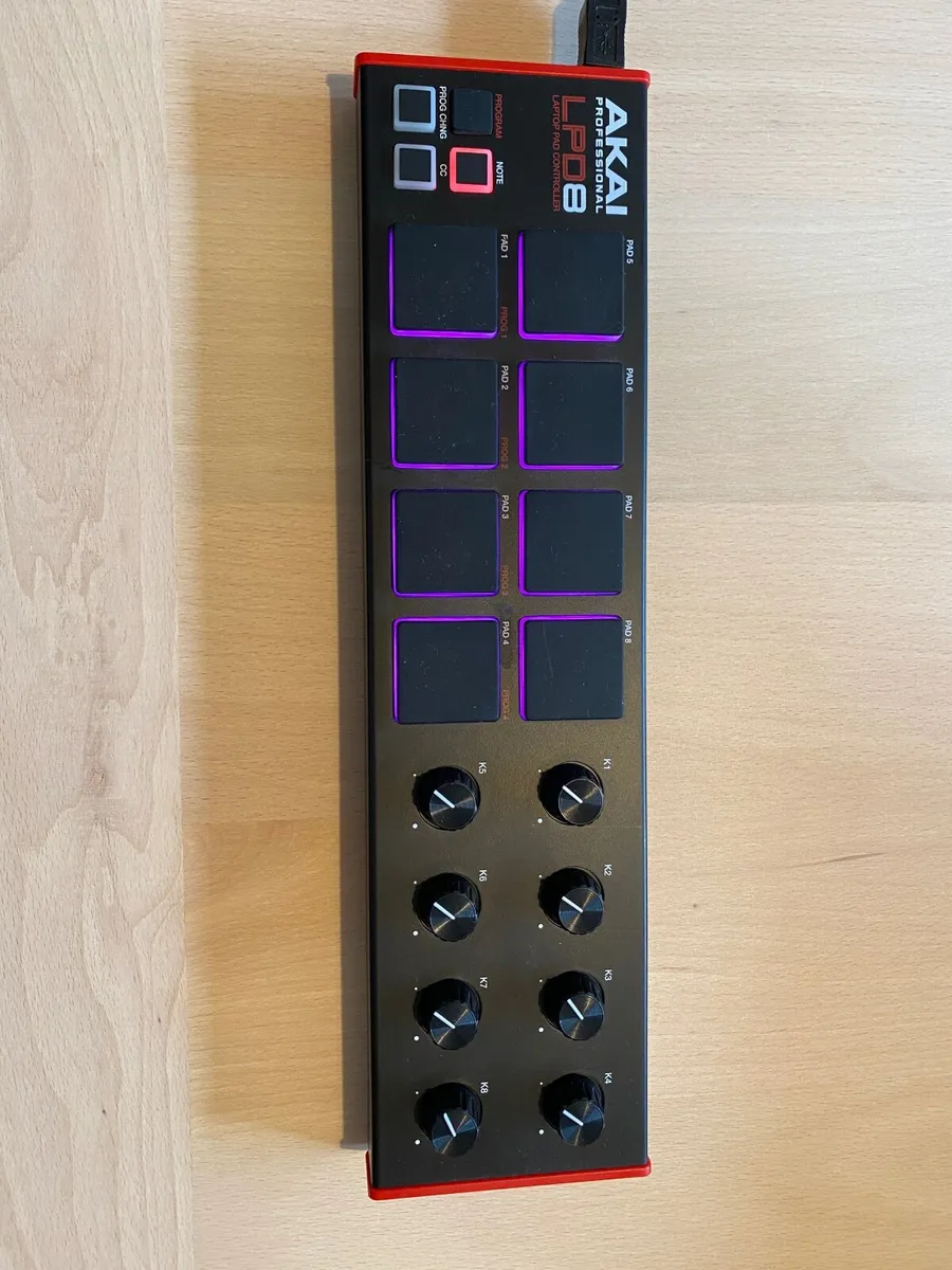 Akai LPD8 MK2 usb Midi controller beatmaker - Image 1