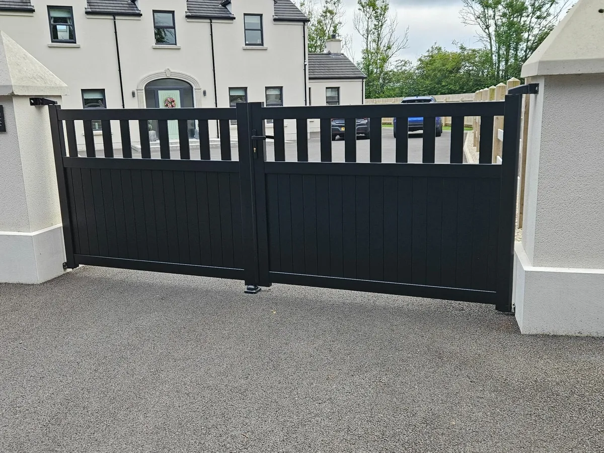 Aluminium Driveway House Entrance Gates - Image 3
