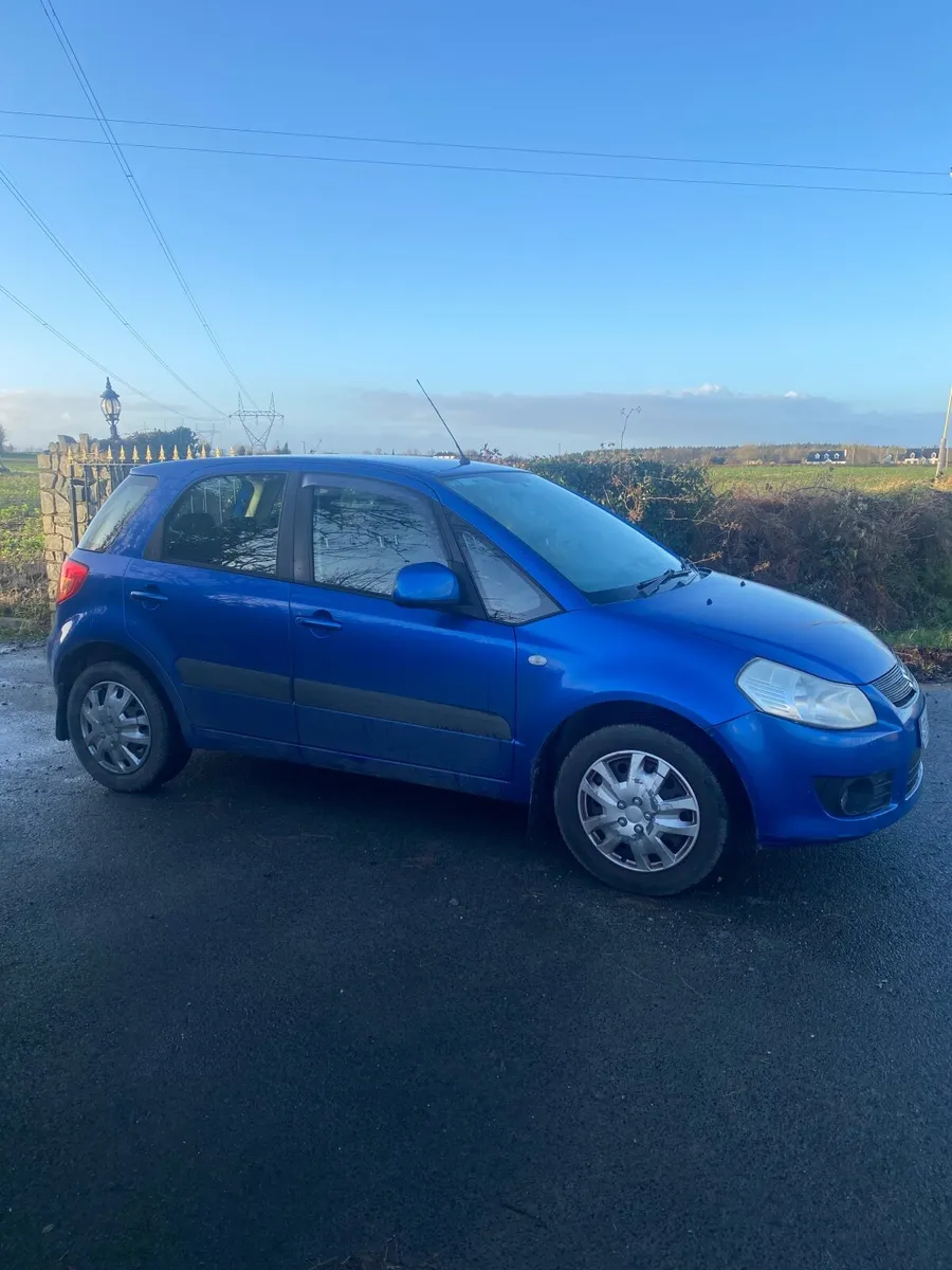 Suzuki  SX 4 - Image 1