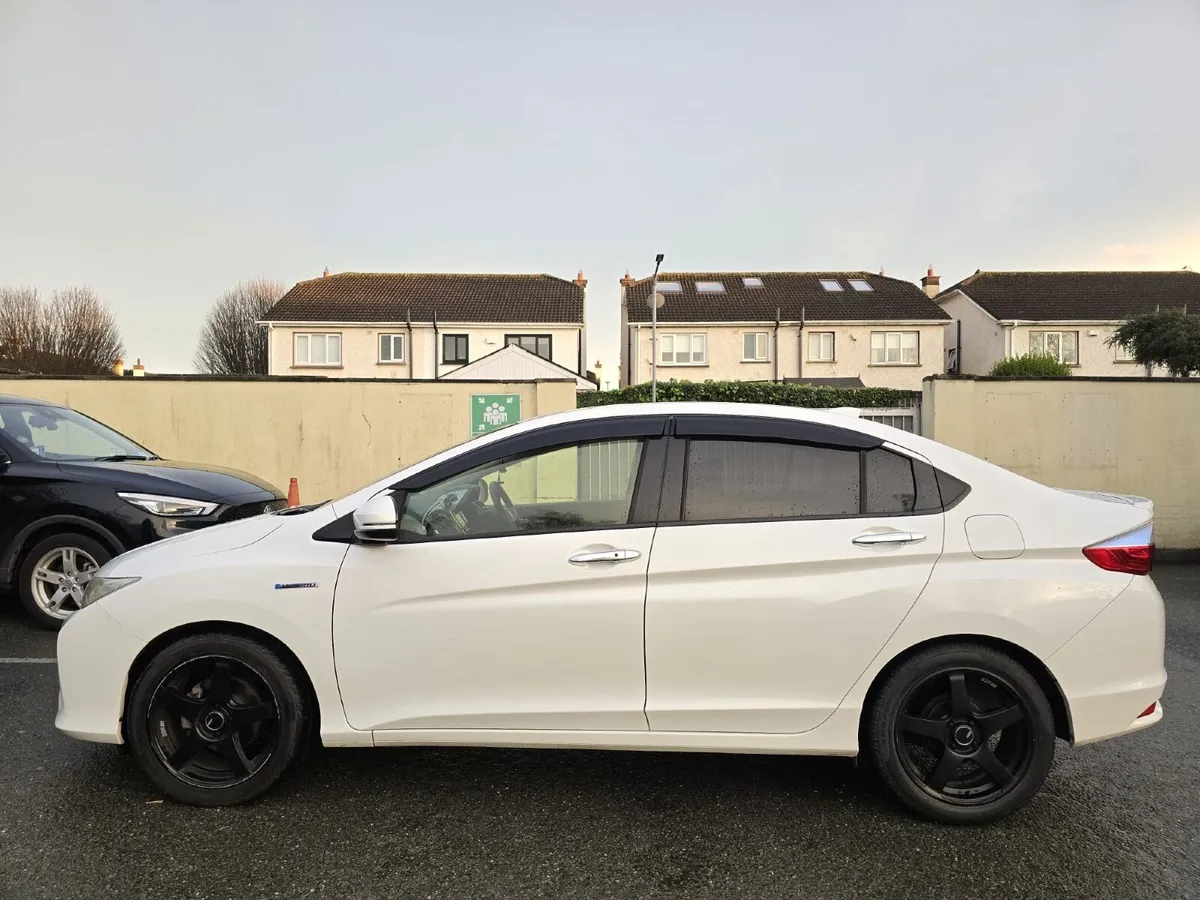 Honda Grace 2015 - Image 3