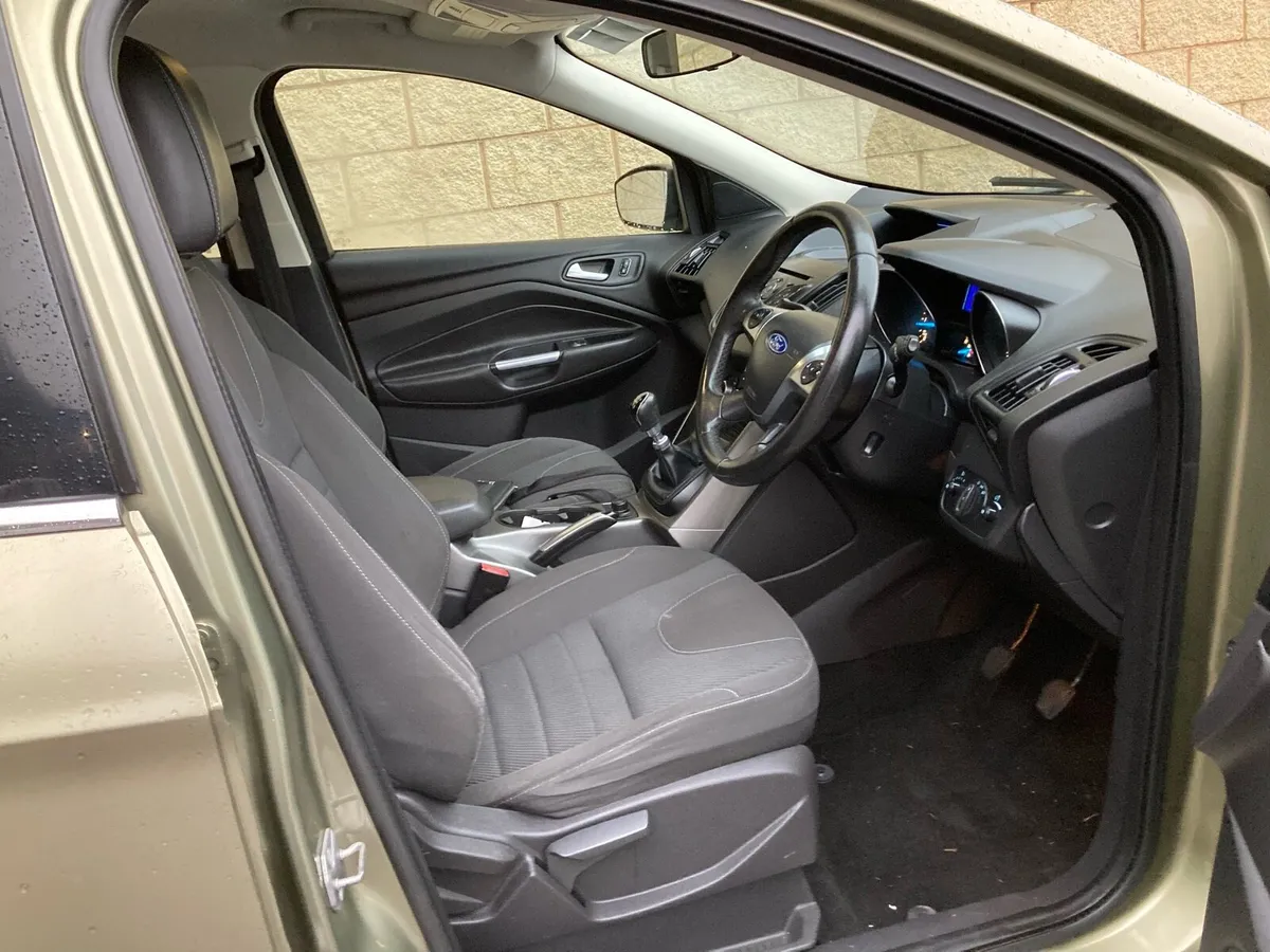 FORD KUGA 2.0 Diesel SUV - Image 4