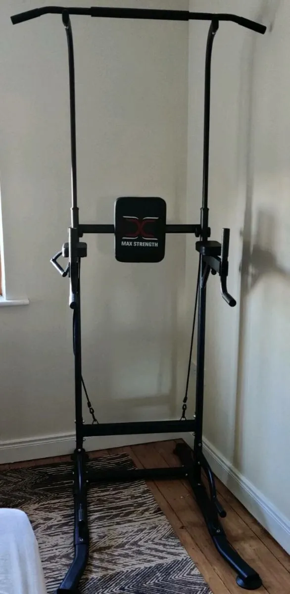 POWER TOWER  PULL UP BAR - Image 1