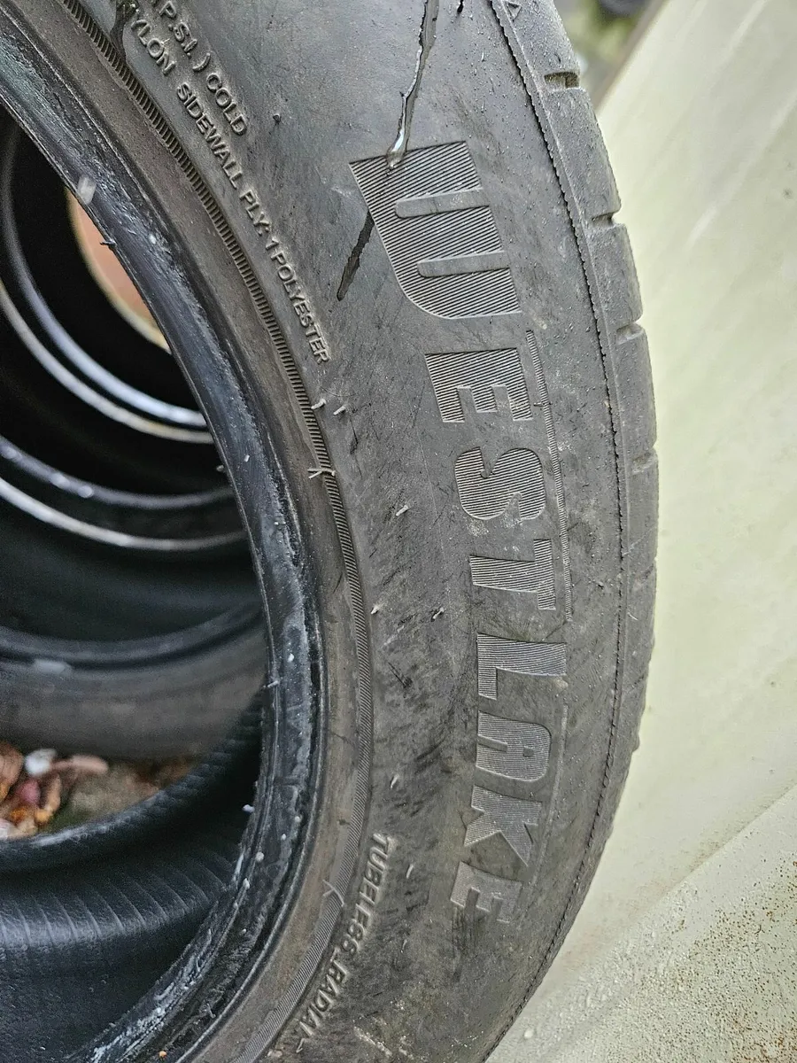 Tyres 215/55R17 - Image 3