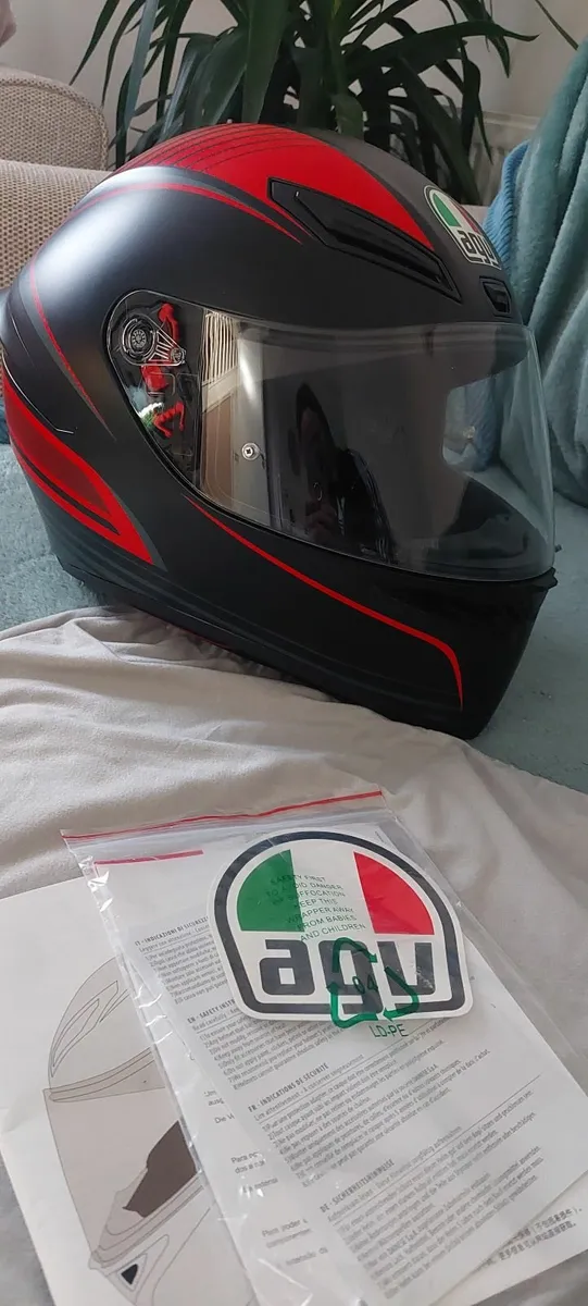 Motobike Road helmet agv - Image 1