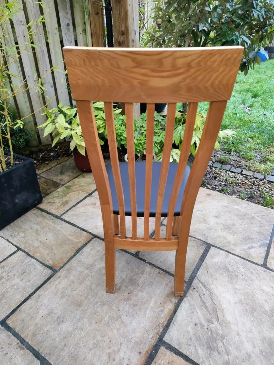 4 oak chairs - Image 2