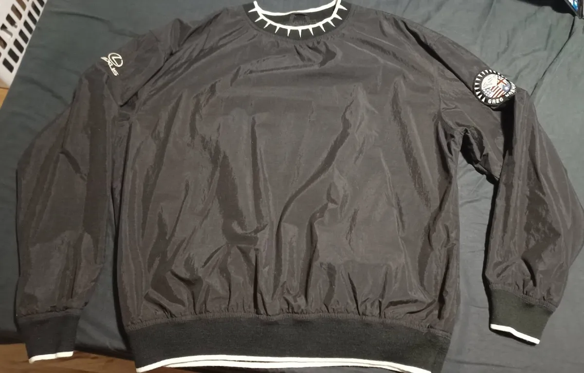 Greg Norman Men's Golf Jumper - Image 1