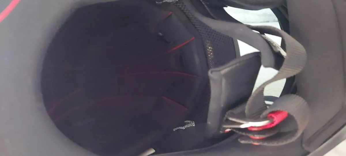 Motobike Road helmet agv - Image 4