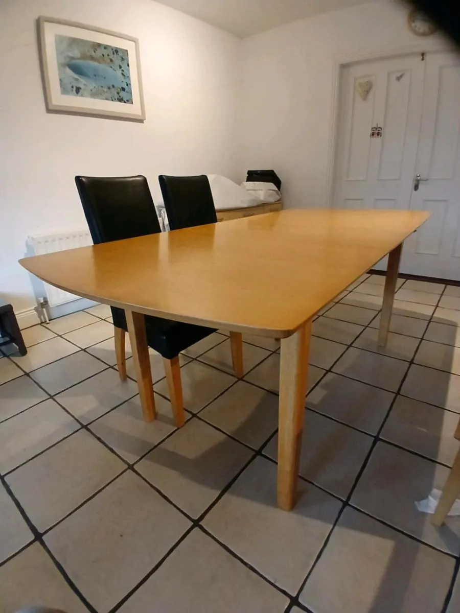 Dining table and 4 chairs - Image 2