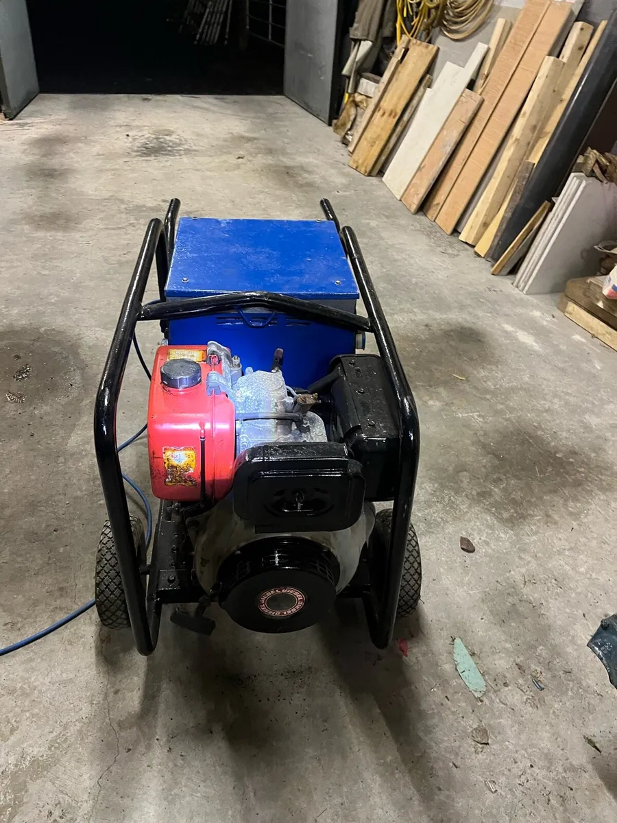 Diesel generator - Image 1