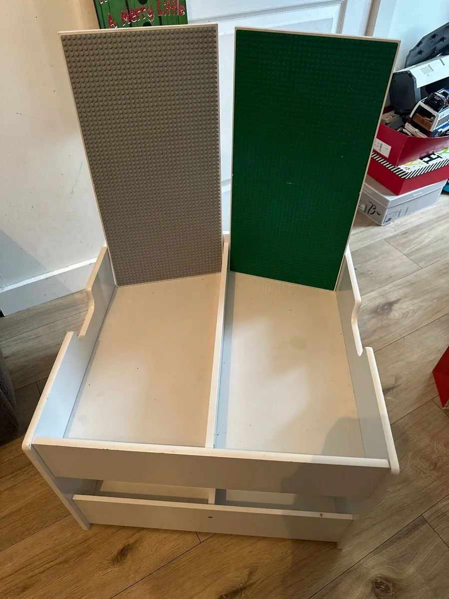 Lego table with Lego - Image 2