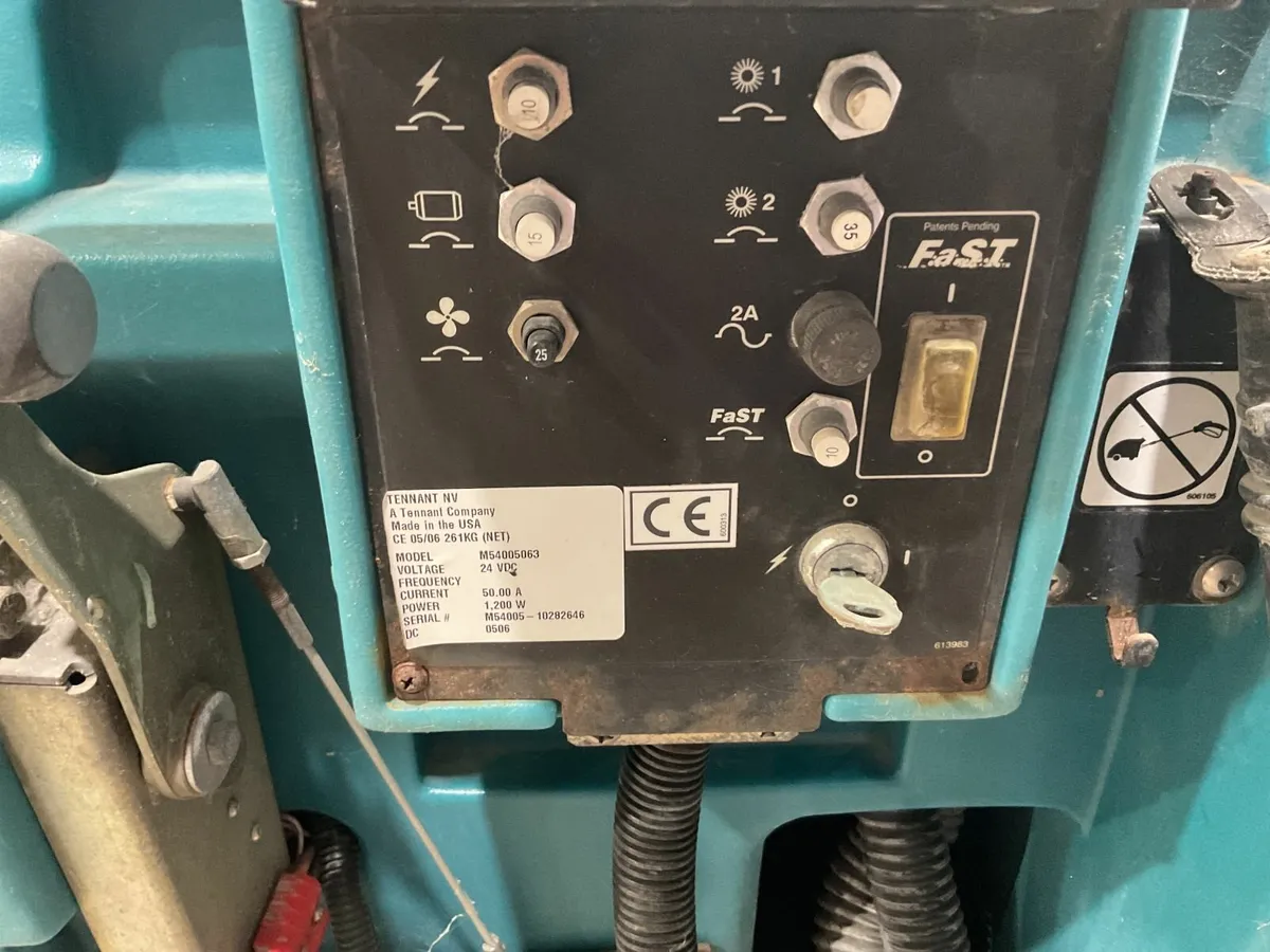 Online Auction Of A Floor Scrubber & More! - Image 3