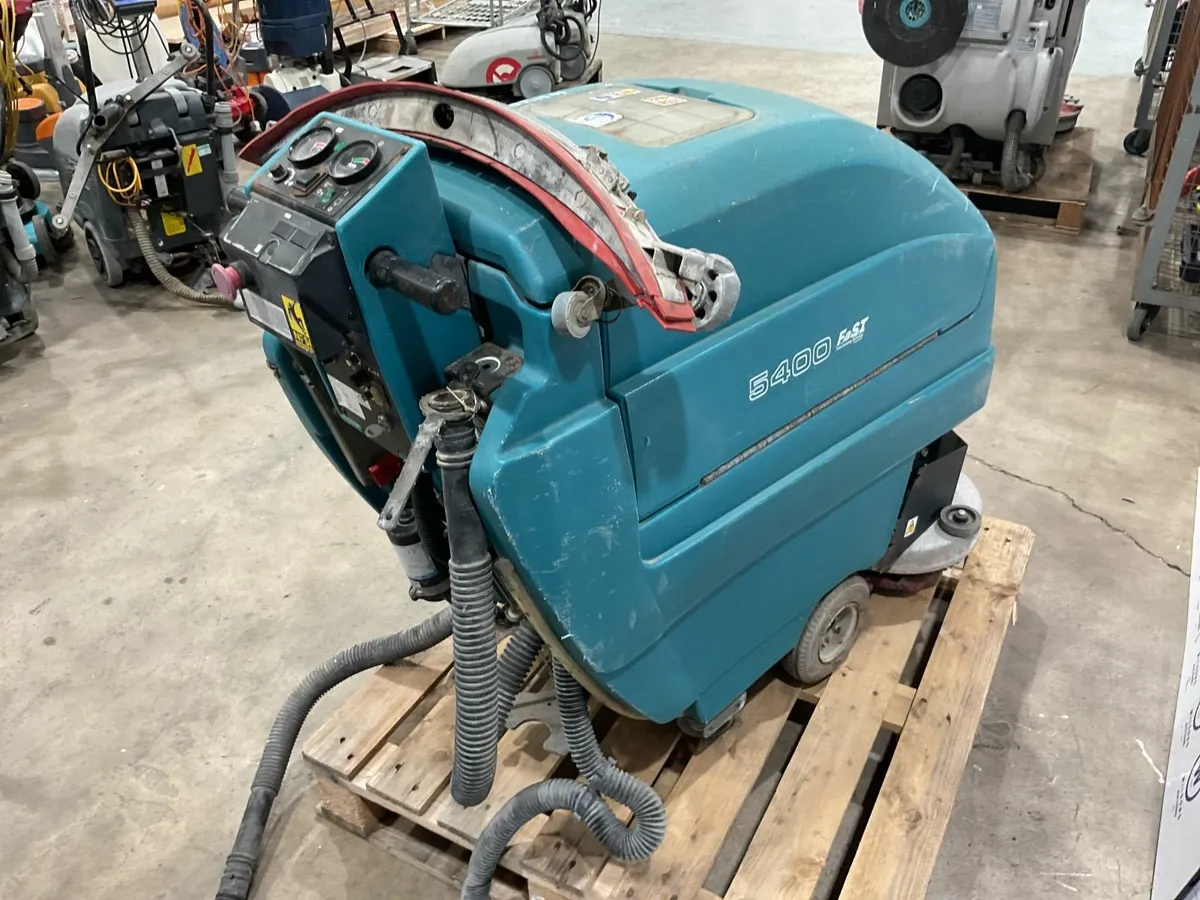 Online Auction Of A Floor Scrubber & More! - Image 4