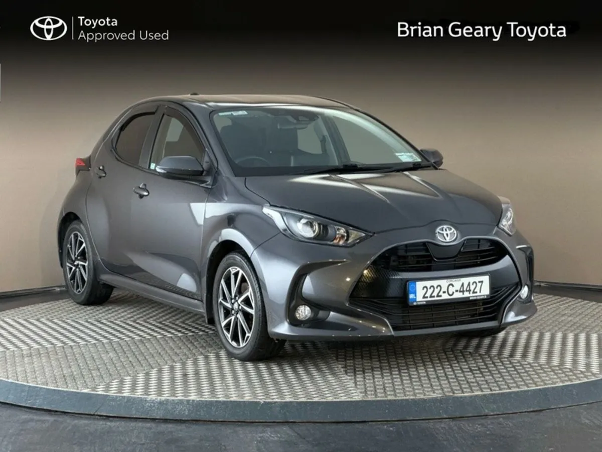 Toyota Yaris YARIS 1.0 LUNA SPORT - Image 1