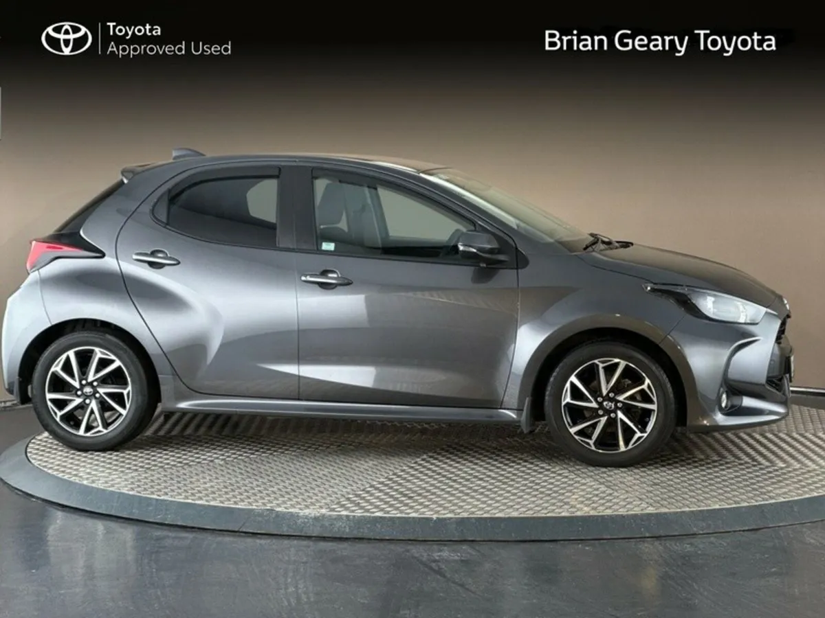 Toyota Yaris YARIS 1.0 LUNA SPORT - Image 3