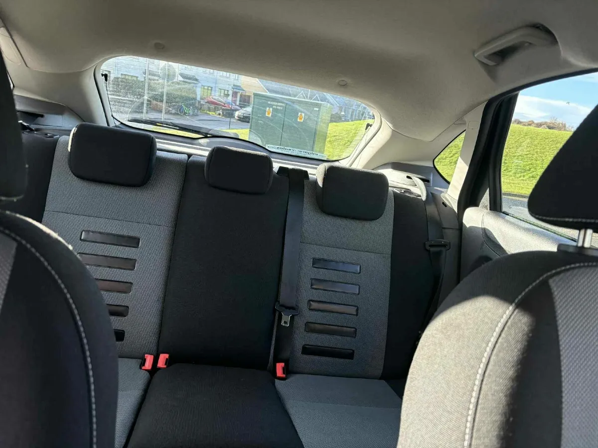 Ford Focus 2009 - Image 4