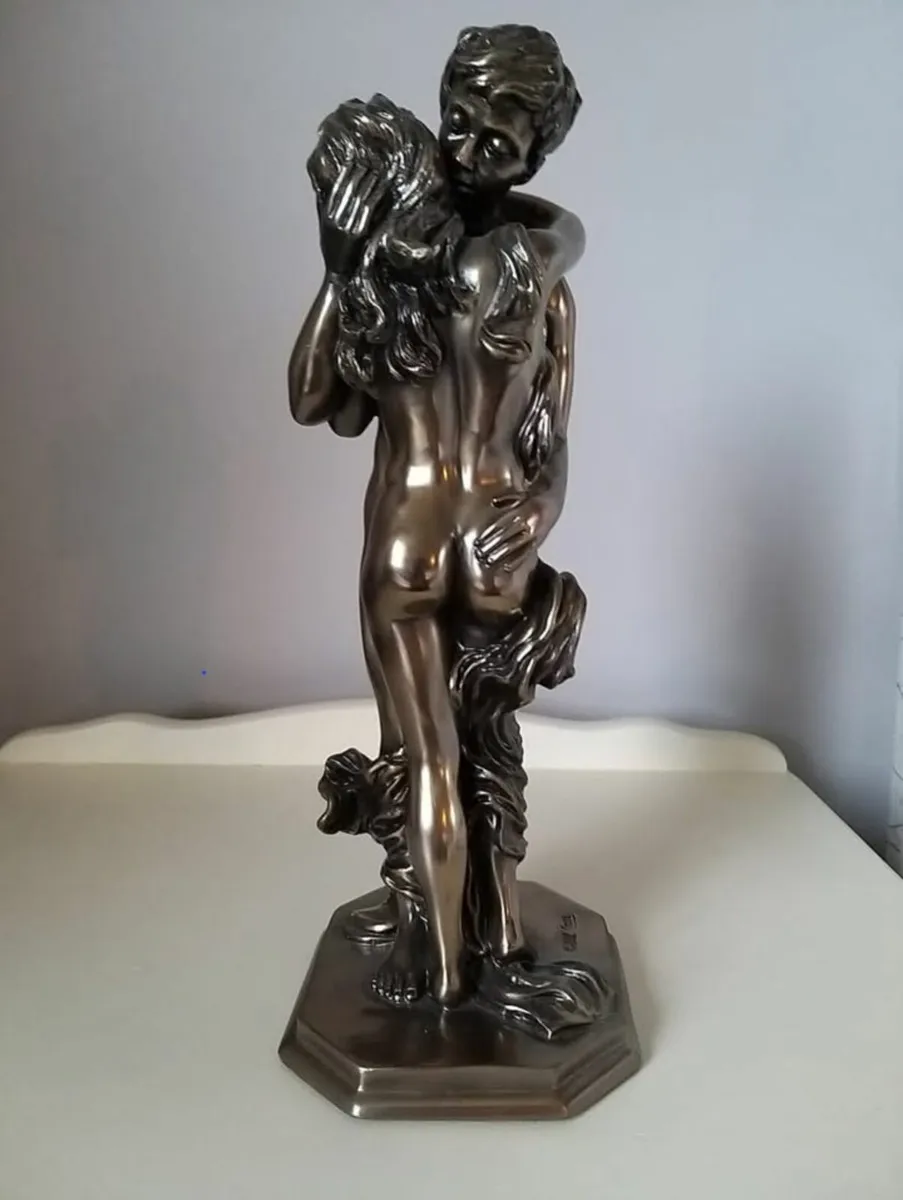 NEW Large Lovers Figure Fab Christmas Gift - Image 1