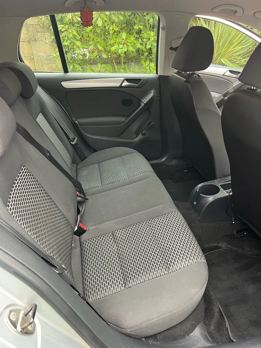 Volkswagen Golf - Image 4