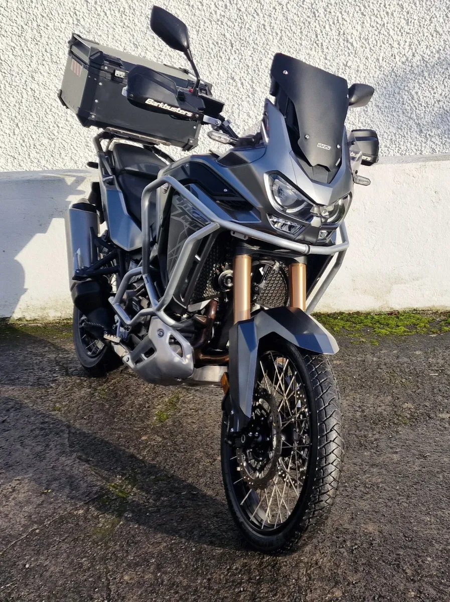 Africa Twin DCT *Low Mileage* @ Doyles Athlone - Image 2