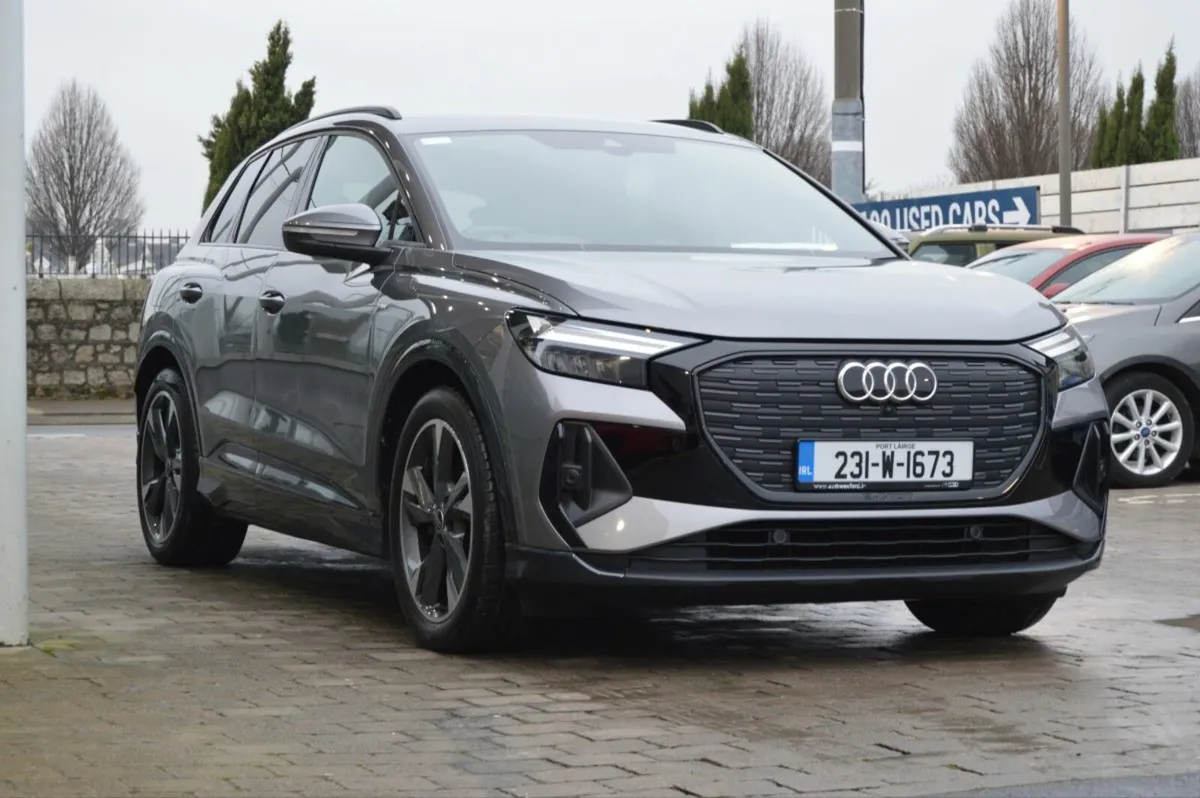 Audi Q4 e-tron 55 quattro S Line - Image 3