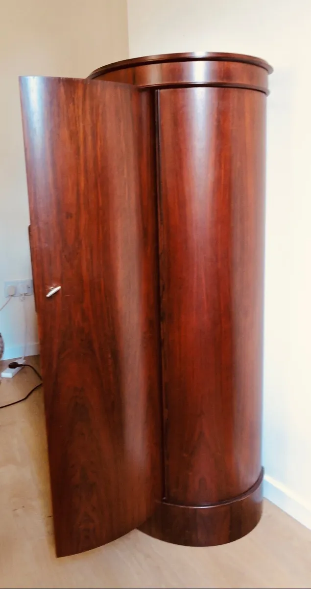 mid century Danish retro rosewood drink cabinet - Image 3
