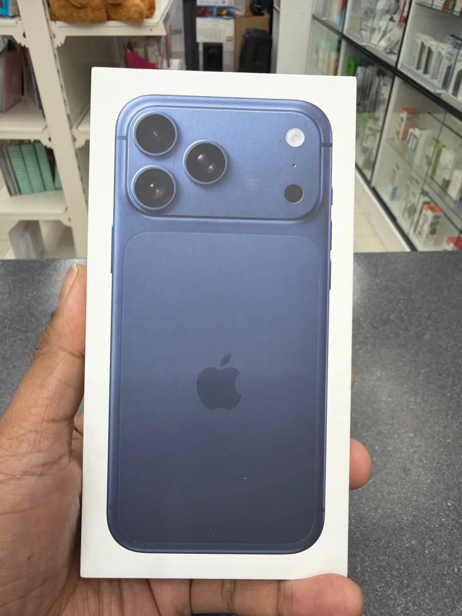 iPhone 17promax  256GB  €1299  UNLOCKED BLUE - Image 1