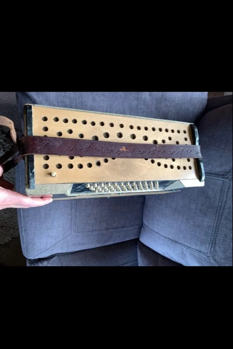 Accordian - Image 3
