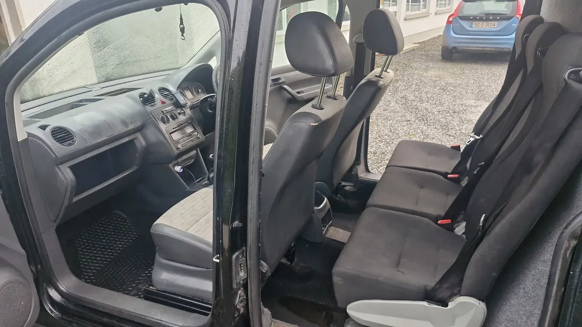Volkswagen caddy maxi crew cab - Image 2