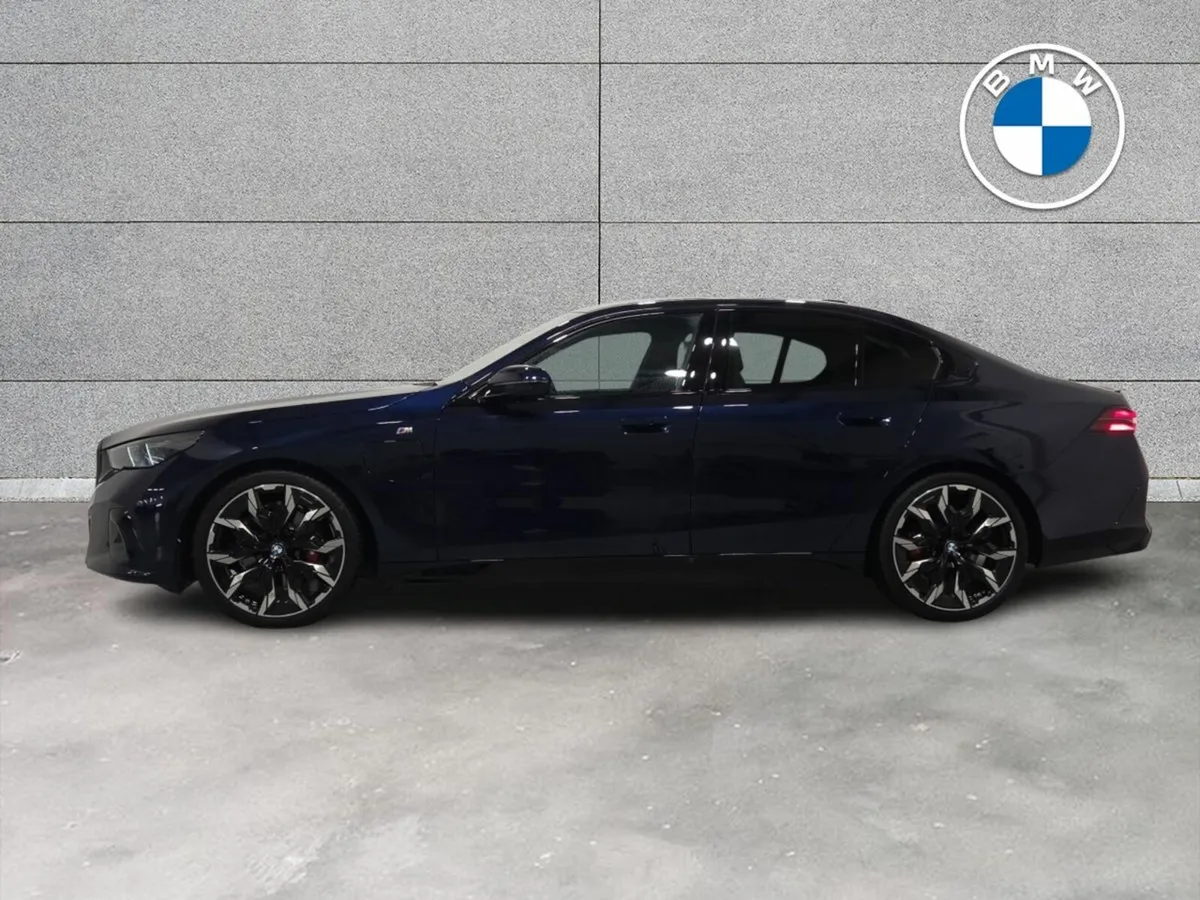 BMW 5-Series 530e M Sport - Image 4