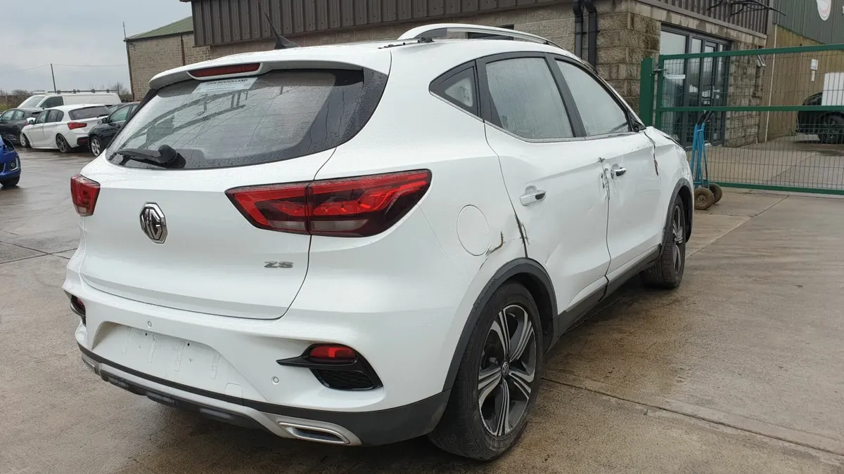 *For parts* MG ZS Excite, 1.5 petrol 5 speed (2022 - Image 2