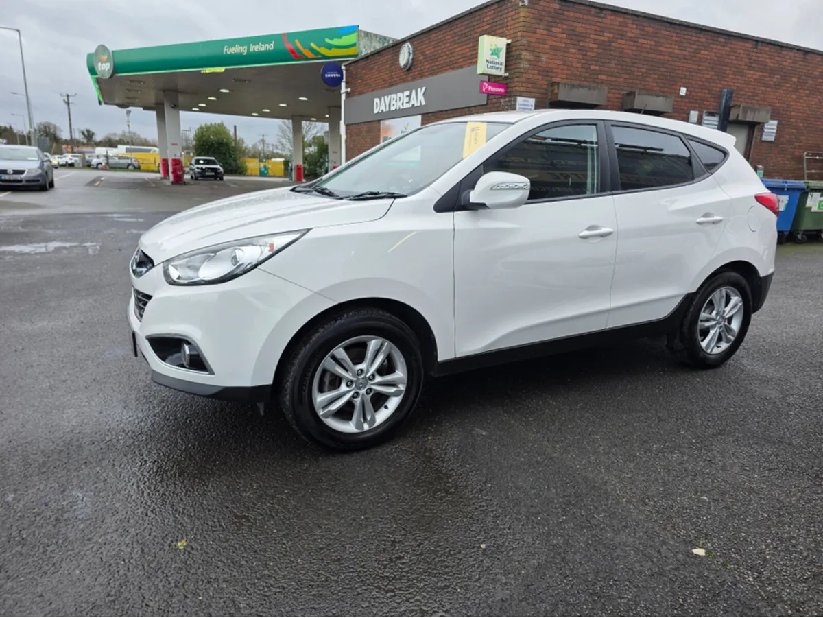 Hyundai ix35 1.7 CRDI STYLE 2WD 5DR - Image 3