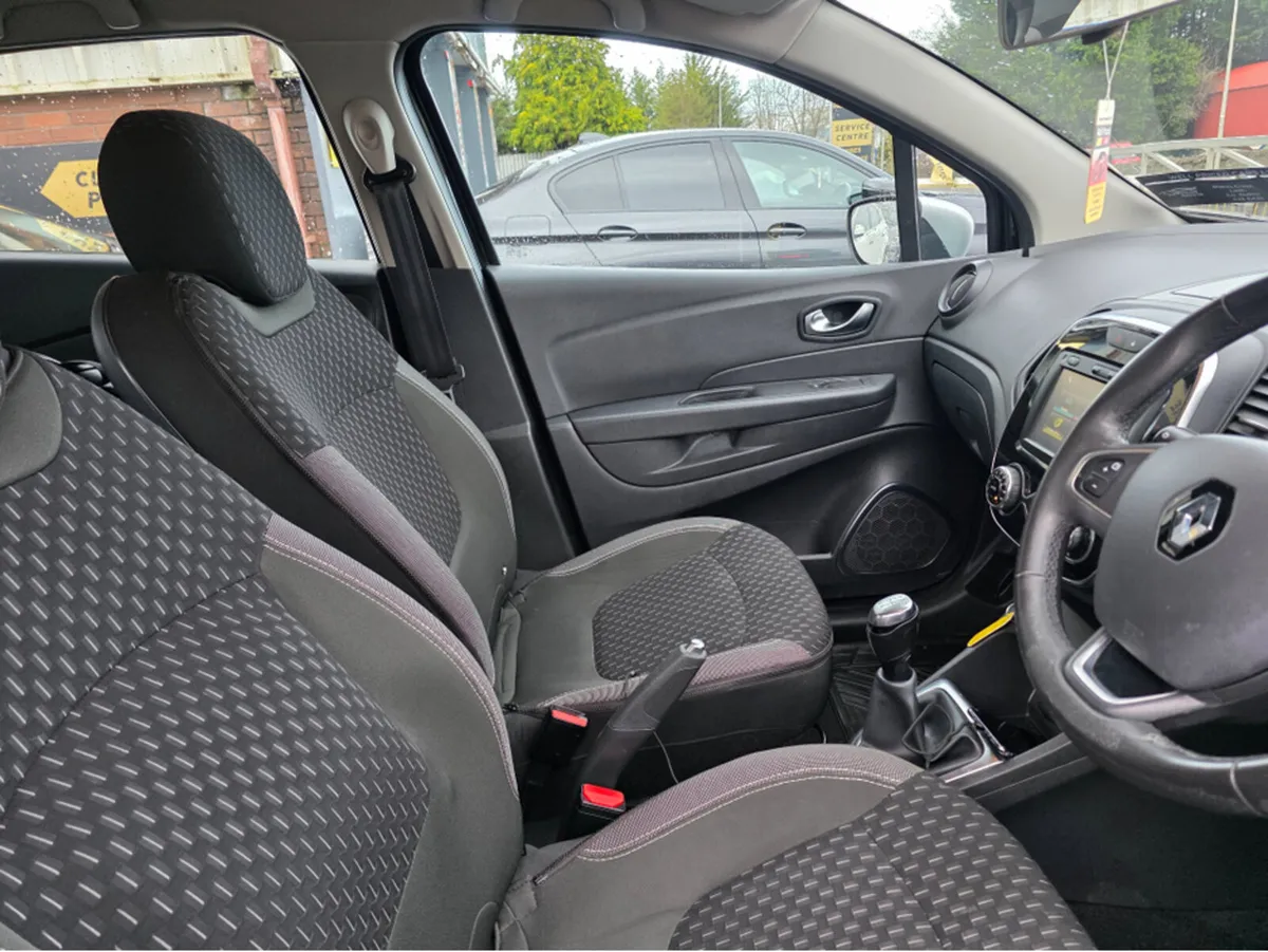 Renault Captur DYNAMIQUE NAV DCI 90 PH 4DR - Image 3