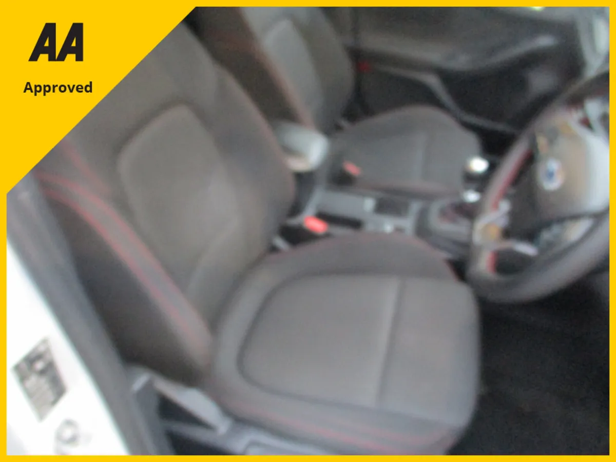 Ford Focus ST-LINE 1.0 PETROL ONLY 49000 KM. FULLY - Image 4