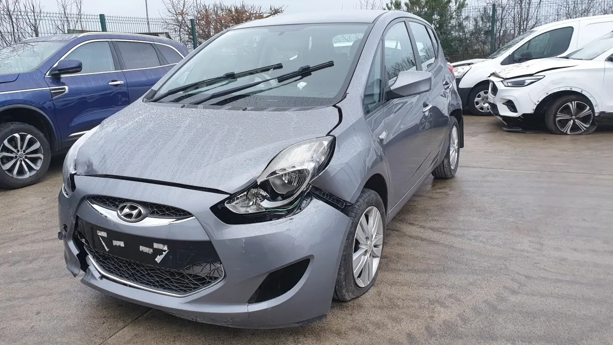 *For parts* Hyundai ix20 1.6 petrol auto (2014) - Image 3