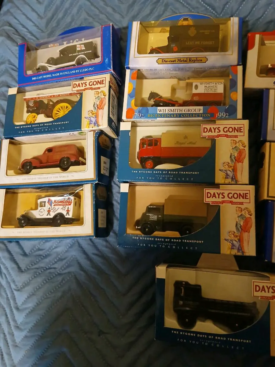 LLEDO MODEL CARS - Image 4