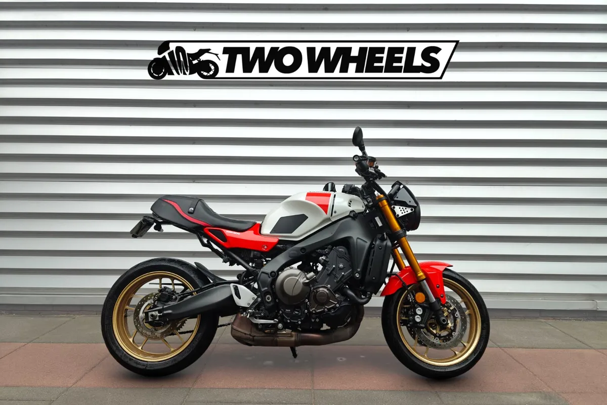 YAMAHA XSR 900 - Image 1