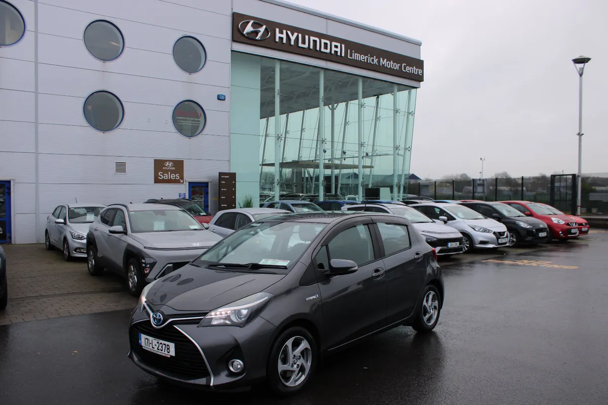 Toyota Yaris 2017 - Image 1