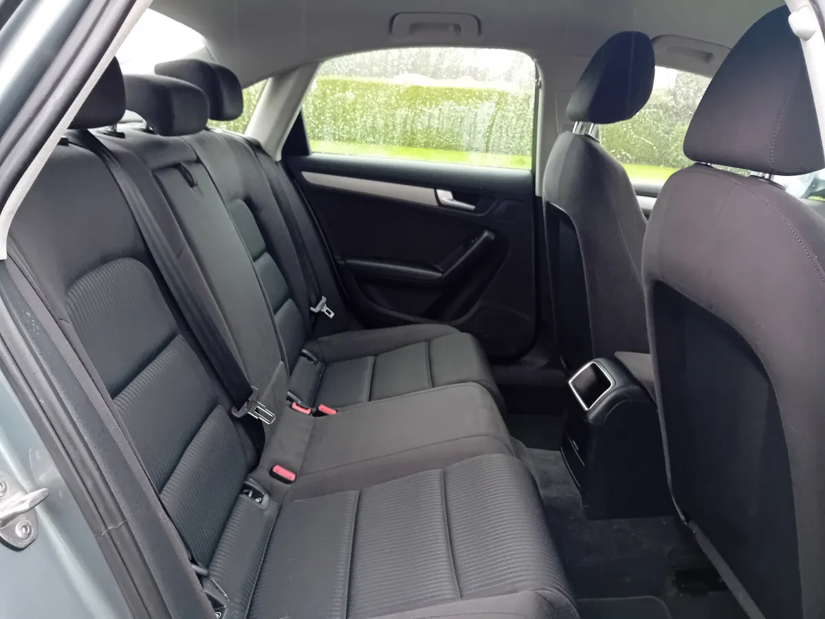 Audi A4 2012 - Image 4