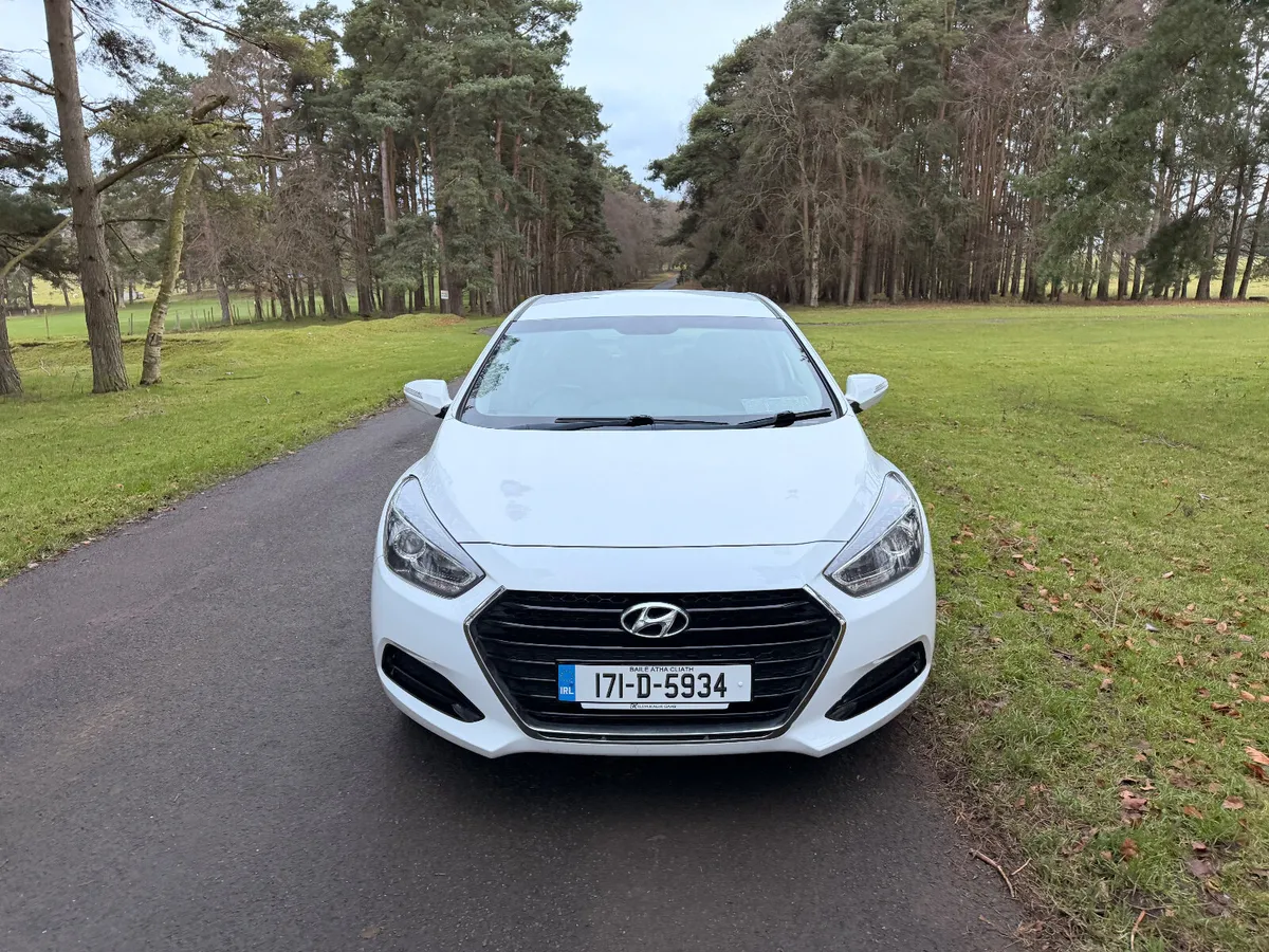 Hyundai i40 2017 1.7 Diesel 1 Owner - Image 2