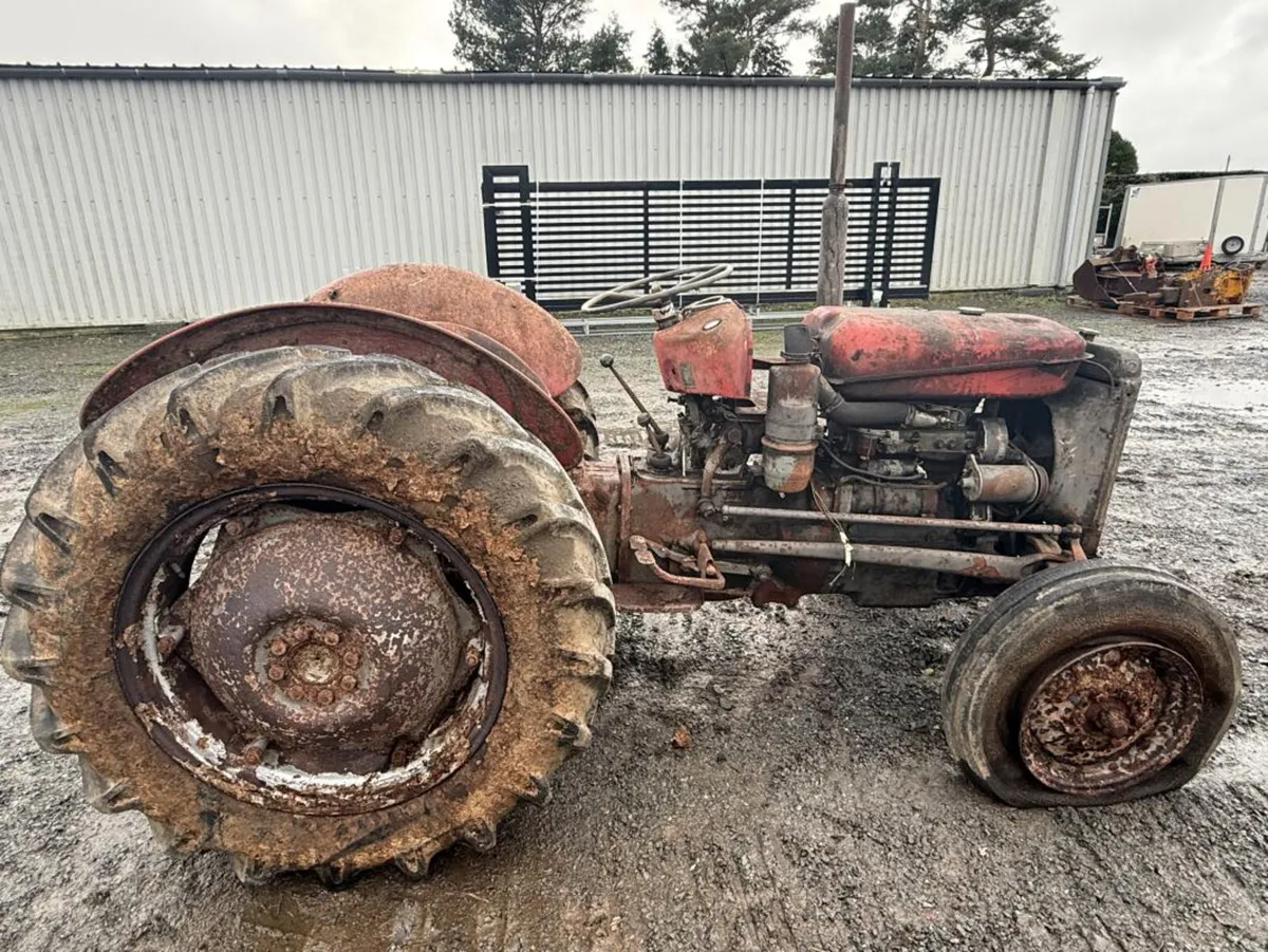 Massey Ferguson 35 **Online Auction** - Image 3