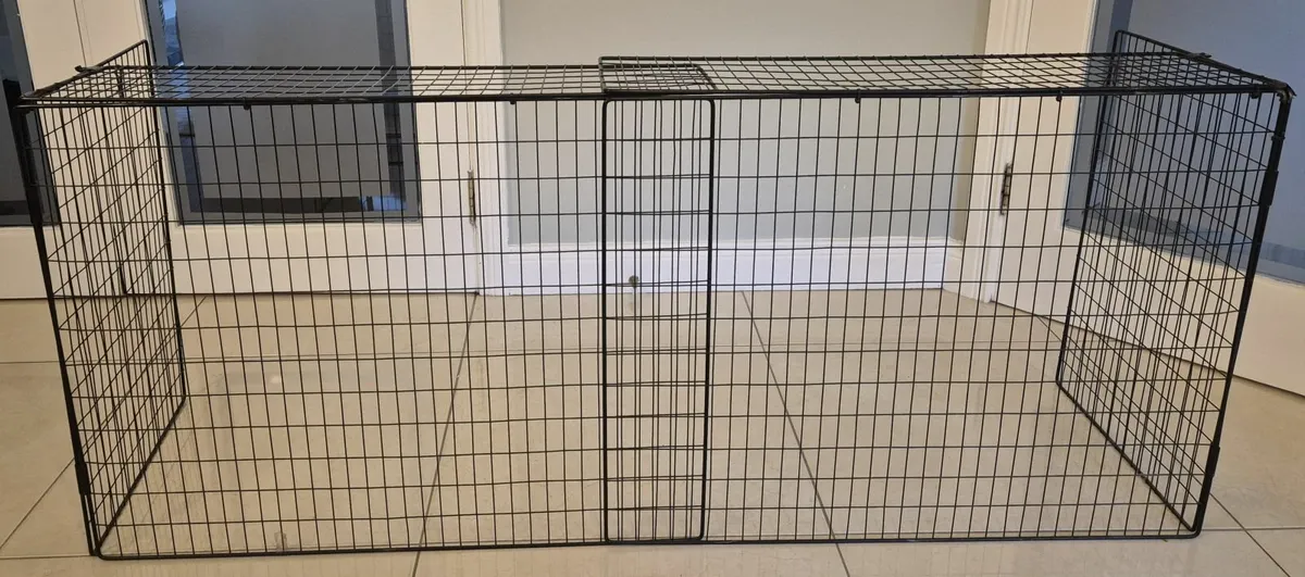 Metal Fire Guard: - Image 1