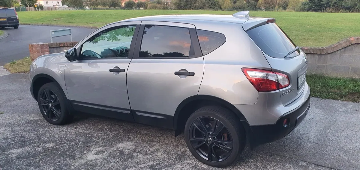 Nissan Qashqai 2010 - Image 2