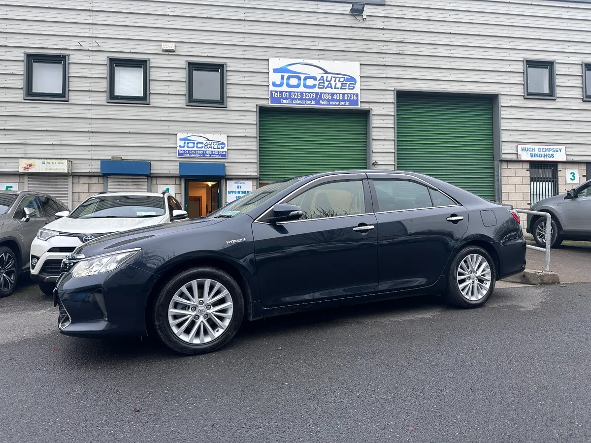Toyota Camry 2.5 Hybrid, 2016 - Image 1