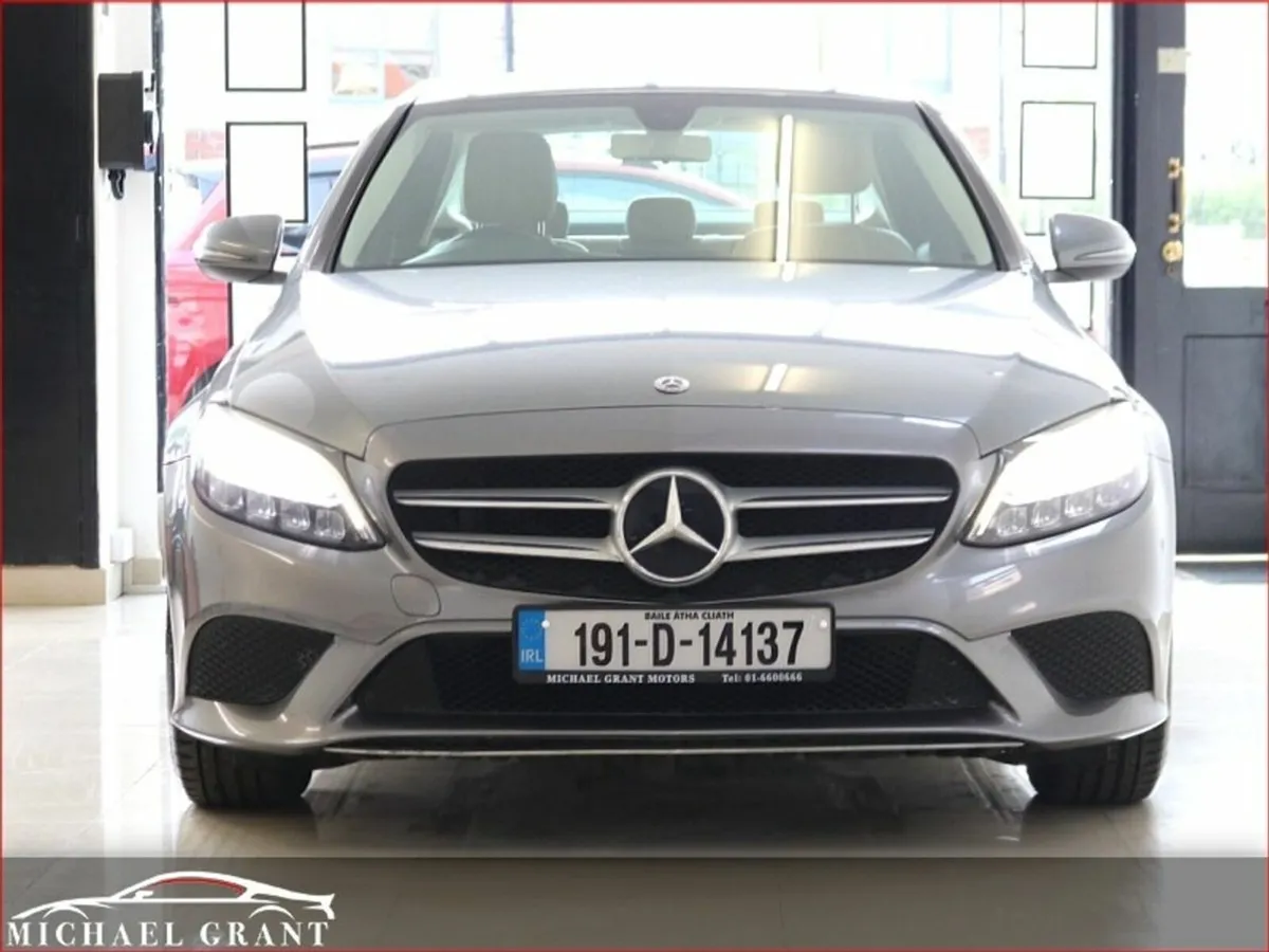 Mercedes-Benz C-Class C200D AVANTGARDE AUTOMATIC / - Image 2