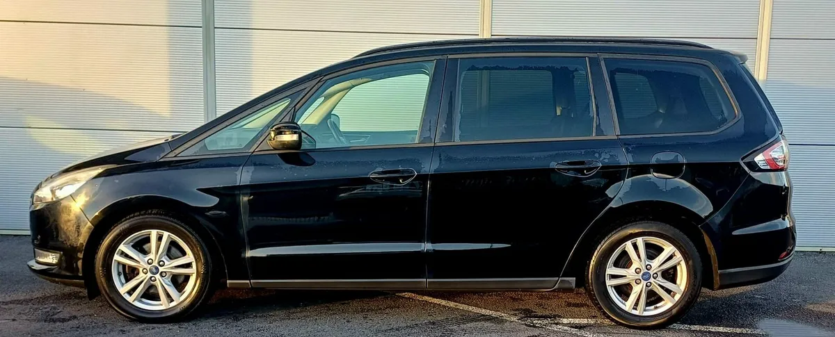 Ford Galaxy Zetec Auto - Image 4