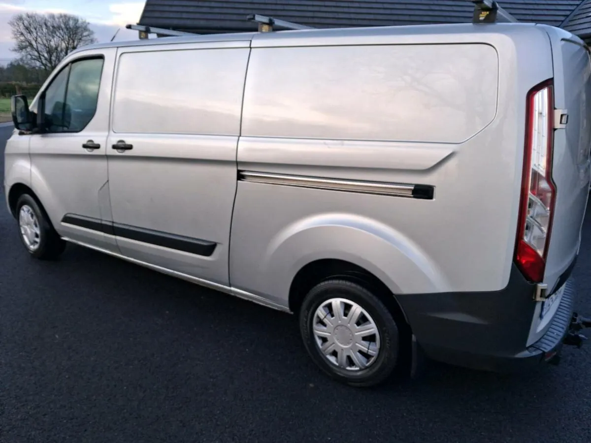 Commercial Van - Image 4