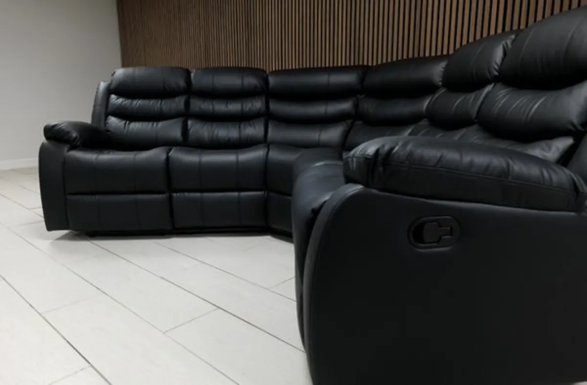 Christmas Sale on Special leather recliners - Image 3