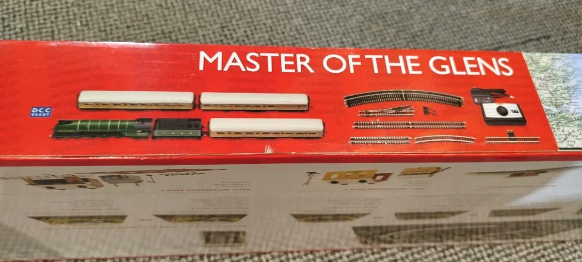 Hornby Master of the glens train set, new - Image 2