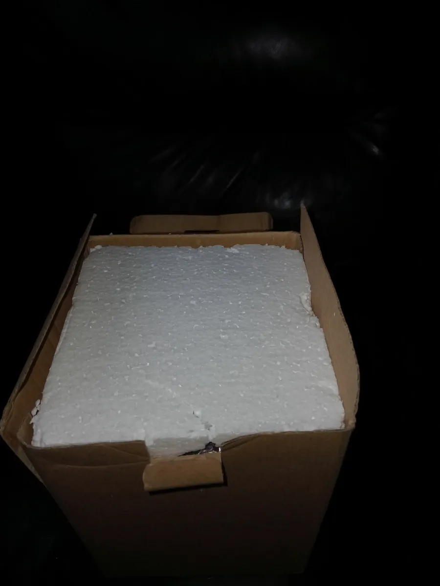 20CM POSTBOX CHRISTMAS SCENE - Image 2