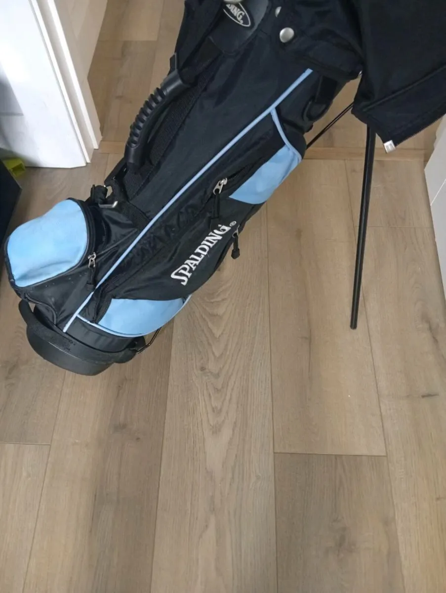 Junior left handed clubs - Image 1