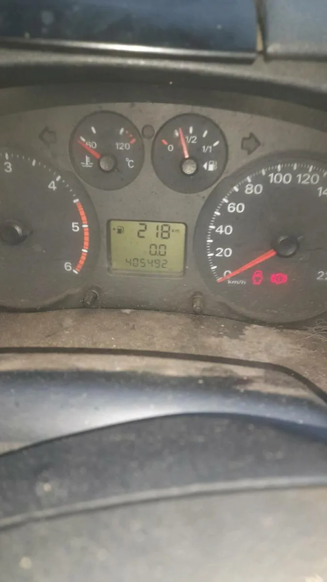 Transit van - Image 4